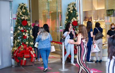 #MComDáVoz: Consumidores caxienses pretendem investir R$ 483 em presentes de Natal